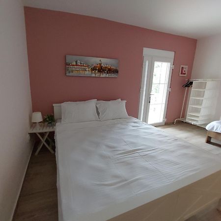 Vuko I Magdalena Midzor Apartment Petrovac Bagian luar foto