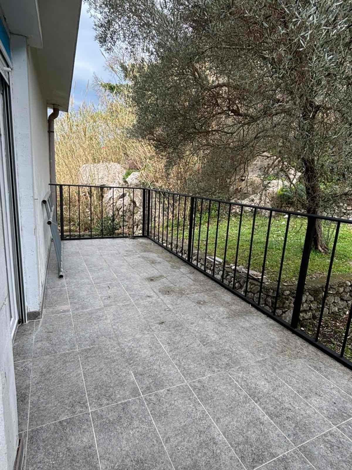 Vuko I Magdalena Midzor Apartment Petrovac Bagian luar foto