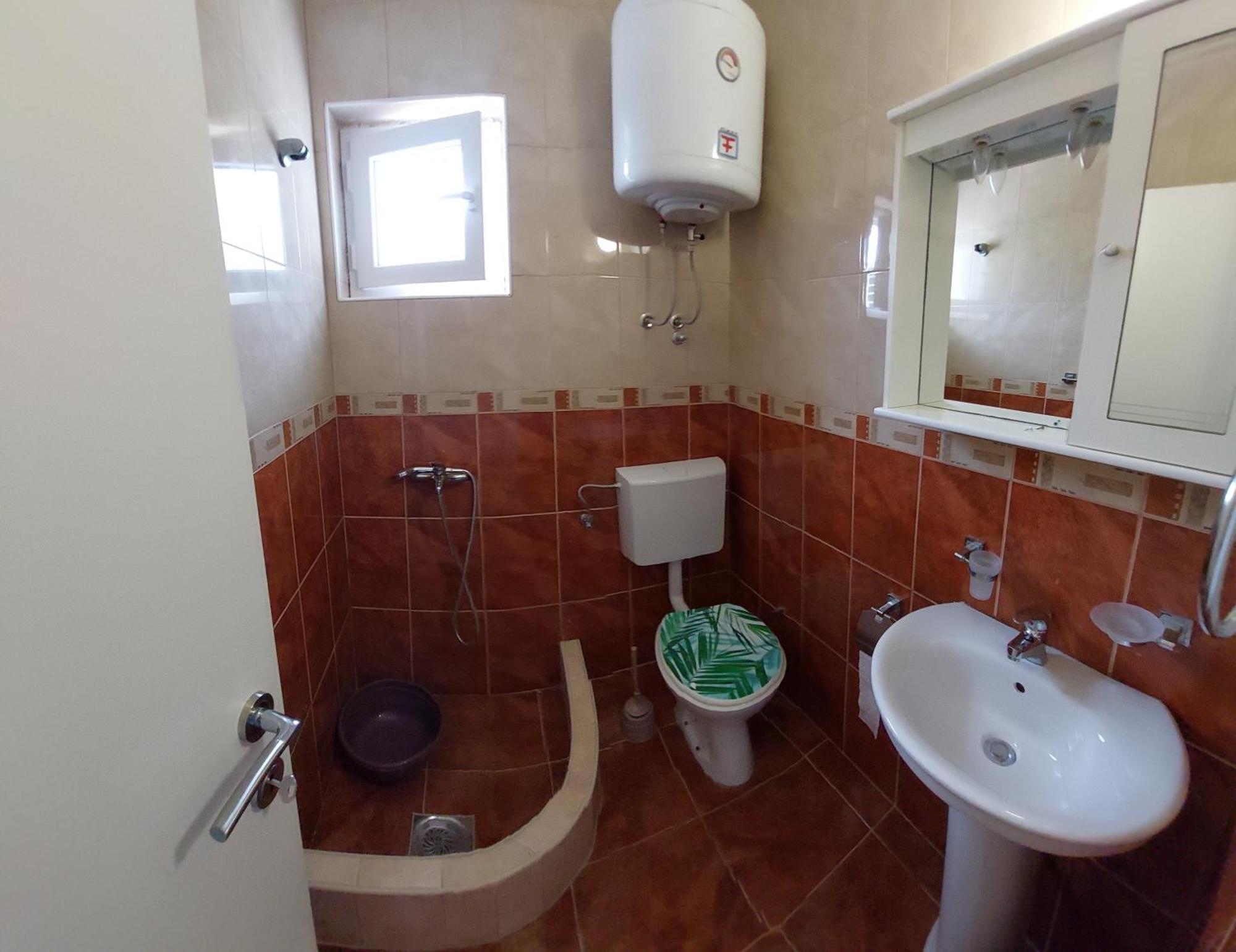 Vuko I Magdalena Midzor Apartment Petrovac Bagian luar foto