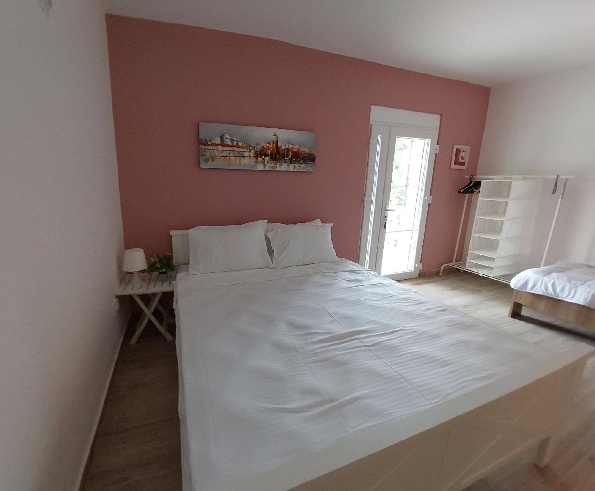 Vuko I Magdalena Midzor Apartment Petrovac Bagian luar foto
