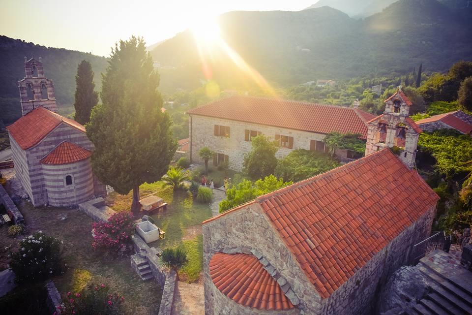 Vuko I Magdalena Midzor Apartment Petrovac Bagian luar foto